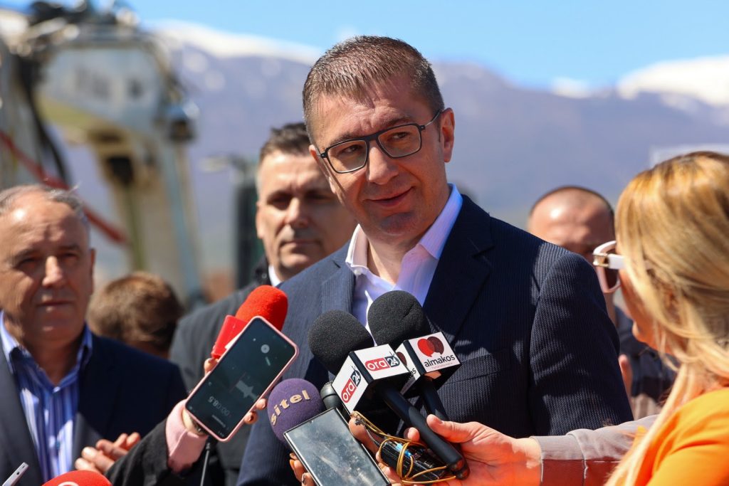 Мицкоски: Заемот од кинеската Ексим банка за автопатот Кичево-Охрид повеќе не го добиваме, престана